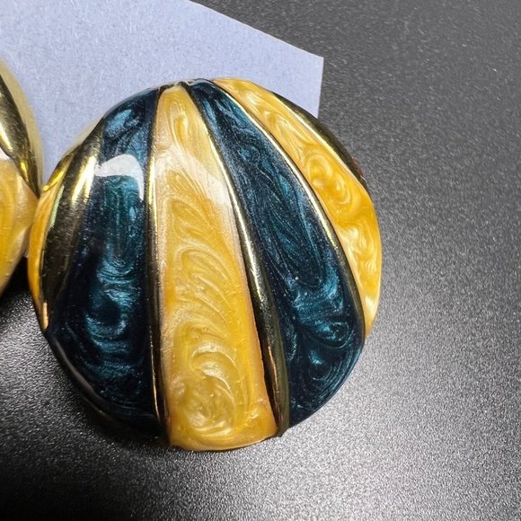 VINTAGE Circle Round Striped Gold Tone Yellow Blue Earrings - Picture 2 of 6